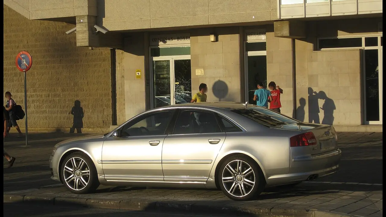 Audi S8 – Test, Preise und تقييم bei شام كارز