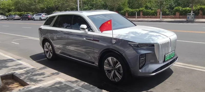 Hongqi E-HS9 – Test, Preise und تقييم bei شام كارز