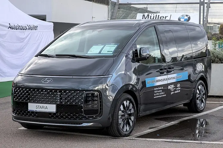 Hyundai Staria – Test, Preise und تقييم bei شام كارز