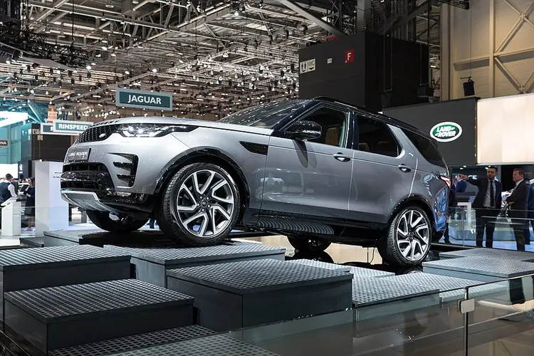 Land Rover Discovery – Test, Preise und تقييم bei شام كارز