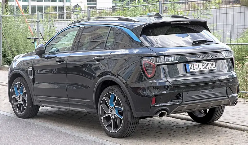 Lynk & Co 01 – Test, Preise und تقييم bei شام كارز