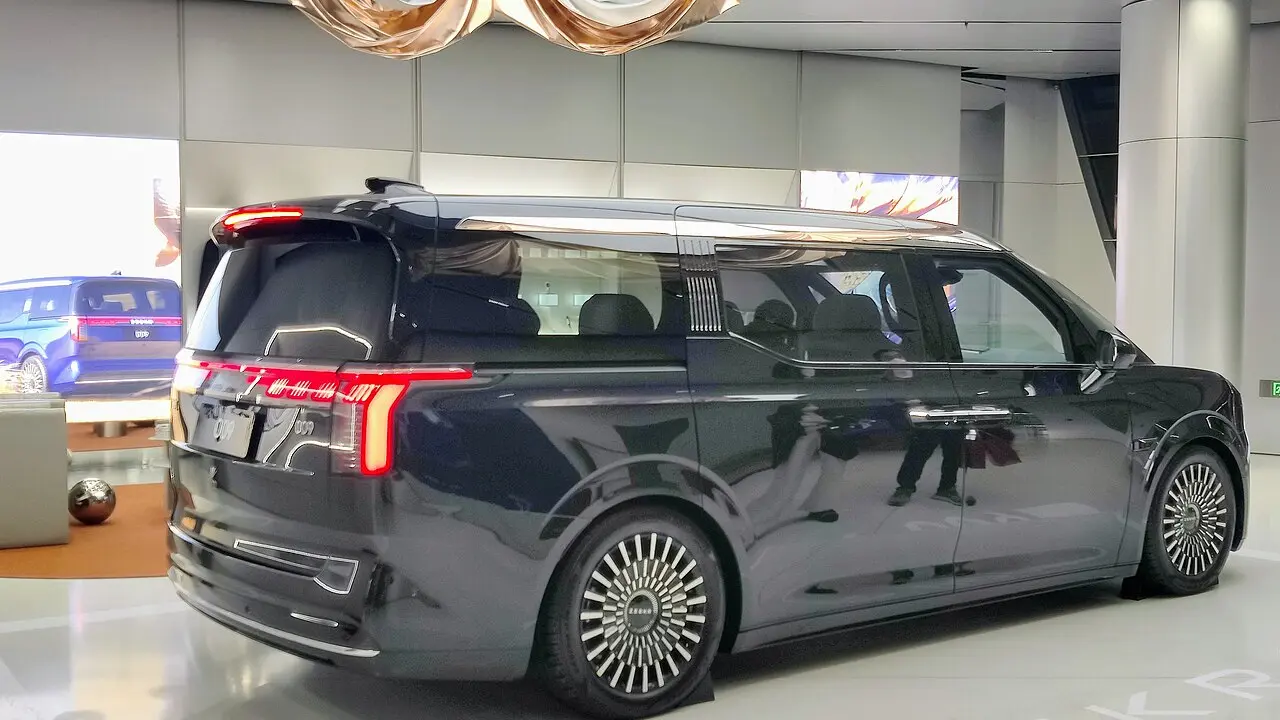 Zeekr 009 – Test, Preise und تقييم bei شام كارز